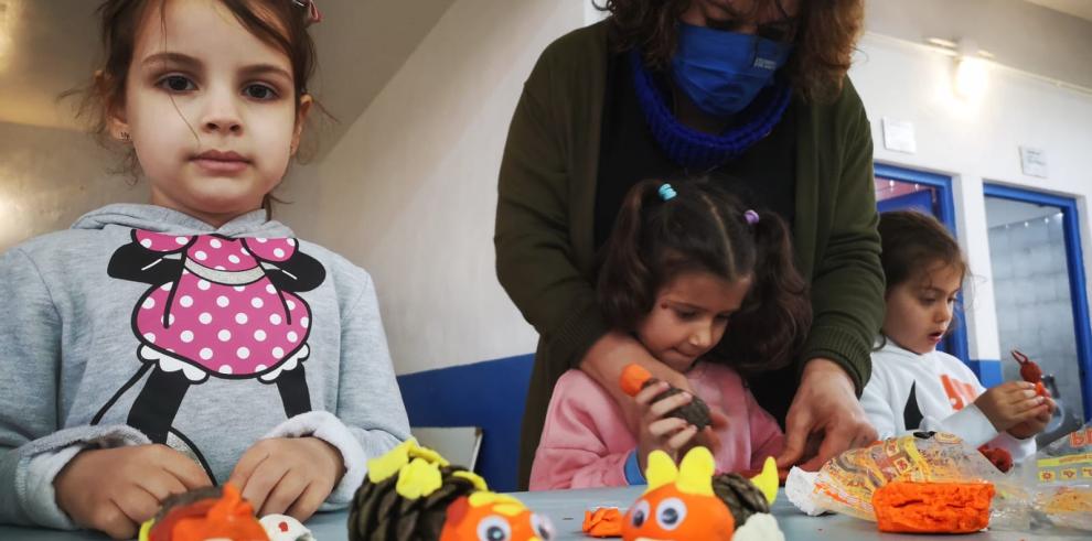 Actividades en el CEIP Ramón y Cajal de Alpartir por el Día del Árbol.
