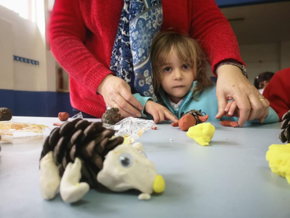 Actividades en el CEIP Ramón y Cajal de Alpartir por el Día del Árbol.